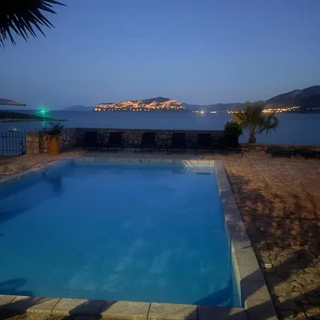 Annema And Restaurant Hotel 3*