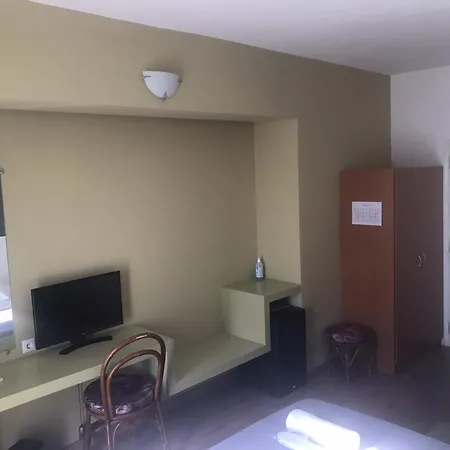Отель Annema And Restaurant 3*
