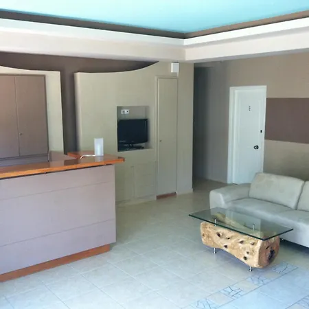 Annema And Restaurant Monemvasía