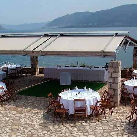 호텔 Annema And Restaurant 3*
