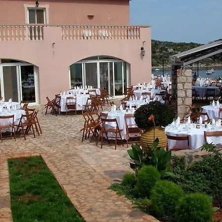 Annema And Restaurant Hotell Monemvasía