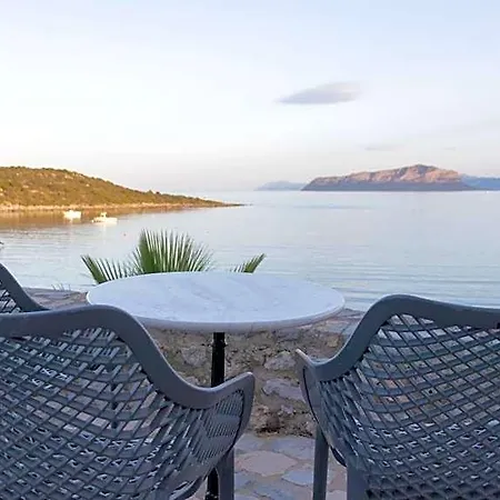 Annema And Restaurant Hotel