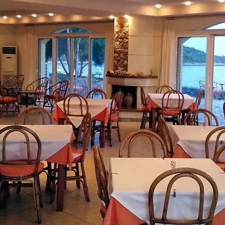 Annema And Restaurant מלון מונמבאסיה