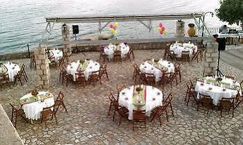 מלון Annema And Restaurant מונמבאסיה