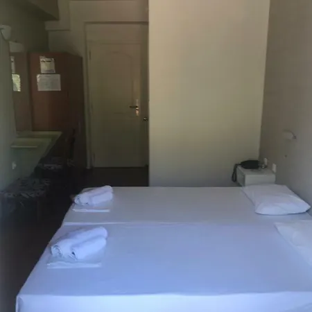 Annema And Restaurant Monemvasía