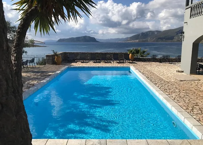 Annema And Restaurant فندق