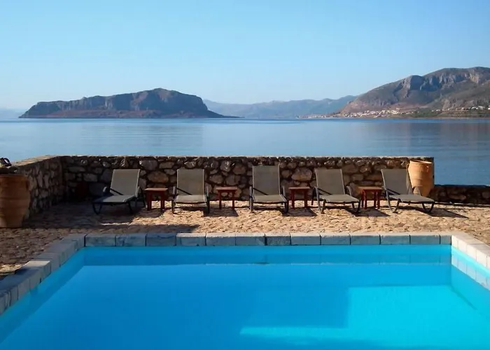 فندق Annema And Restaurant 3*