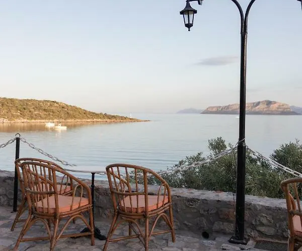 فندق Annema And Restaurant 3*